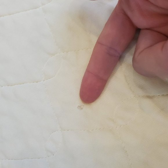 Vintage Quiltex? Light Pastel Yellow Quilted Baby Blanket‎ Nylon Binding READ - Picture 6 of 11